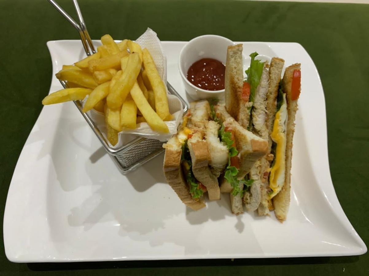 Choice Suites Signature 伊凯贾 外观 照片